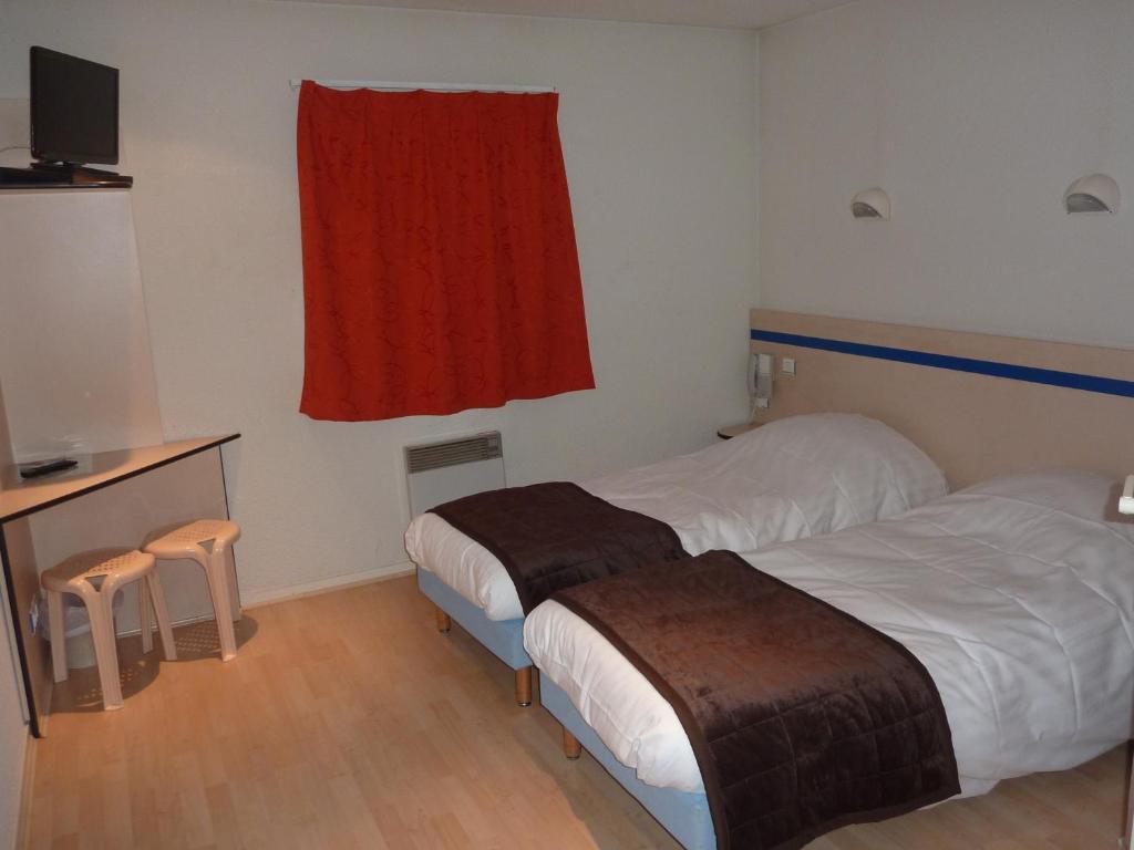 Lac'Hotel France Montreal La Cluse Экстерьер фото